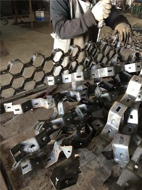 安平縣鑫時代絲網制品廠 OCr13六角龜甲網的卓越性能與專業施工解決方案